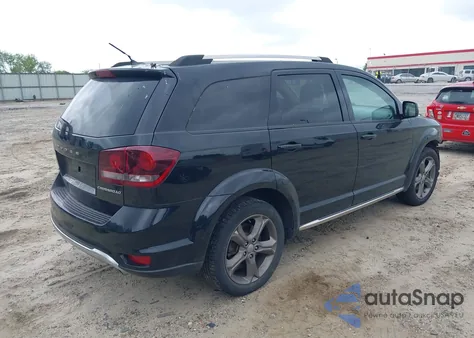 2015 Dodge Journey Crossroad z USA, uszkodzony, nr VIN 3C4PDDGG2FT578870